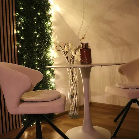 -maison Margot-am Deutschen Eck Mit Rhein- Und Festungsblick