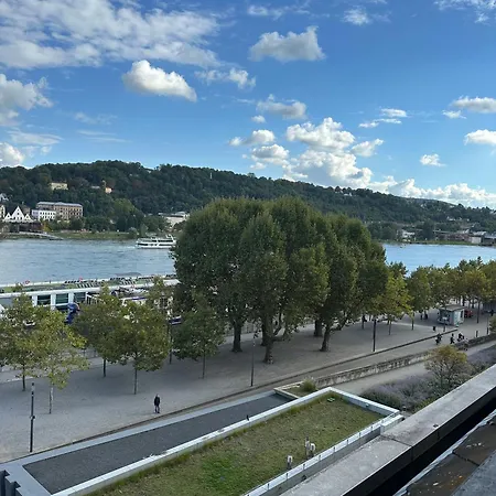 -maison Margot-am Deutschen Eck Mit Rhein- Und Festungsblick